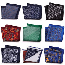 Load image into Gallery viewer, Winter Design Handkerchief