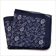 Load image into Gallery viewer, Winter Design Handkerchief