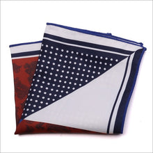 Load image into Gallery viewer, Winter Design Handkerchief